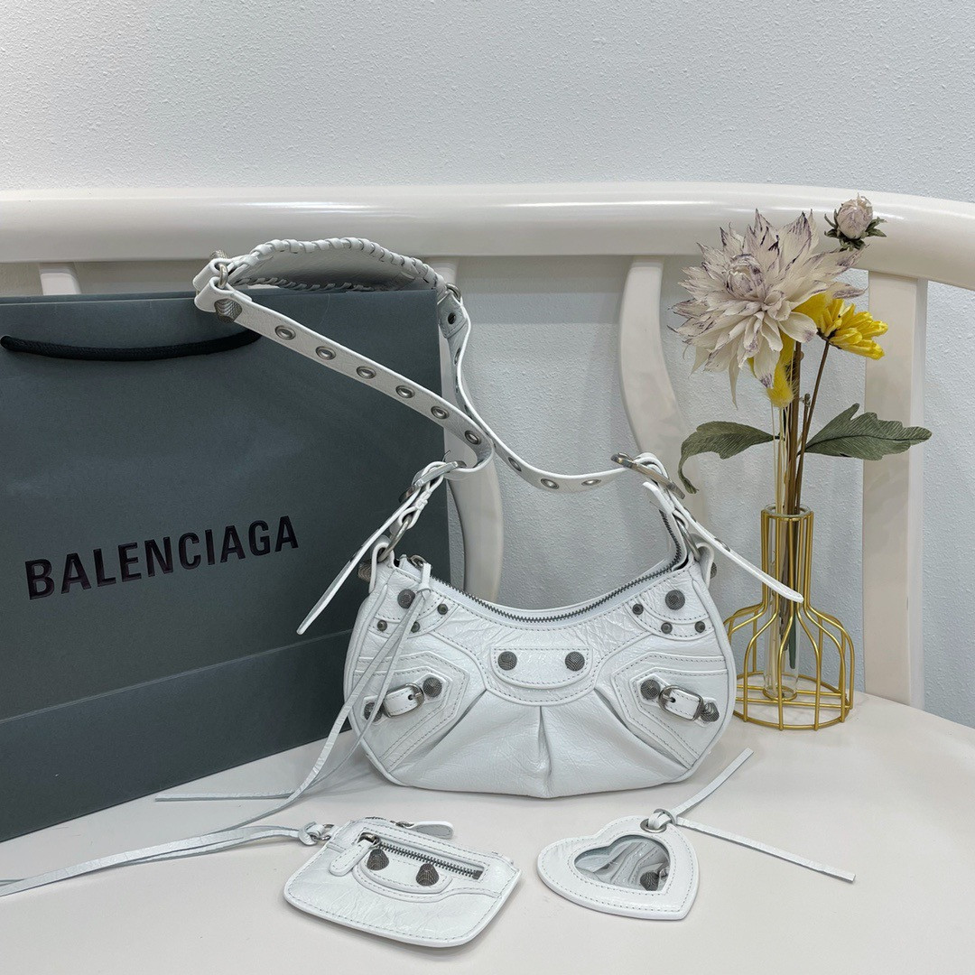 Ba*len*cia*ga women's le cagole xs shoulder bag