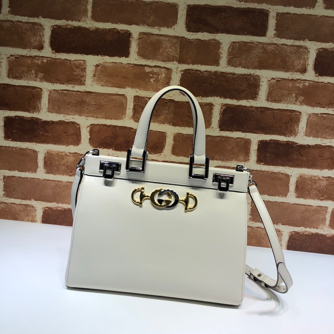 G*u*i zumi small top handle bag