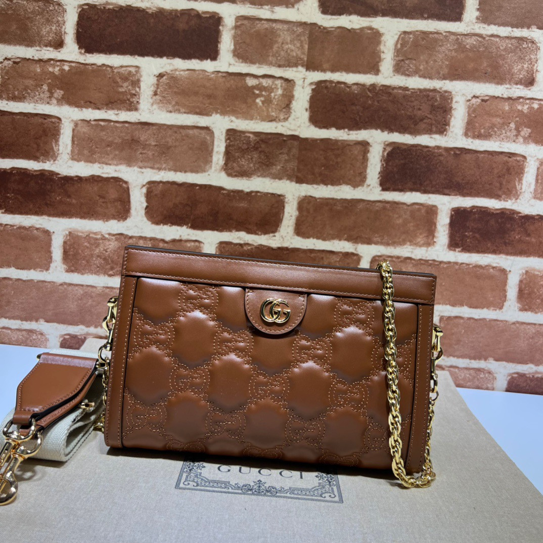 G*u*i gg matelassé leather shoulder bag