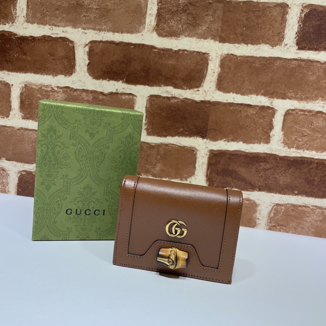 G*u*i diana card case wallet