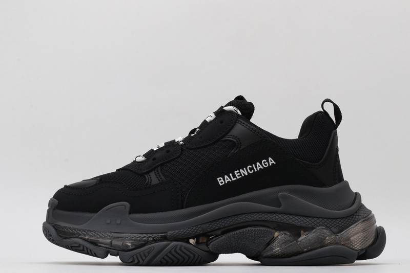 Ba*len*cia*ga triple s