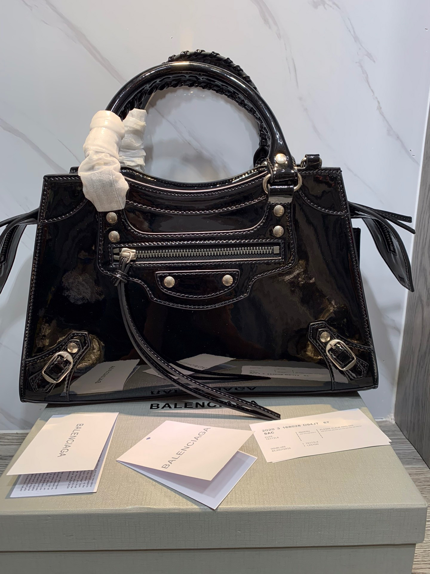 Ba*len*cia*ga neo classic small top handle bag
