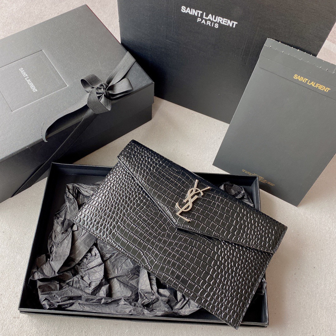 Y*L uptown pouch