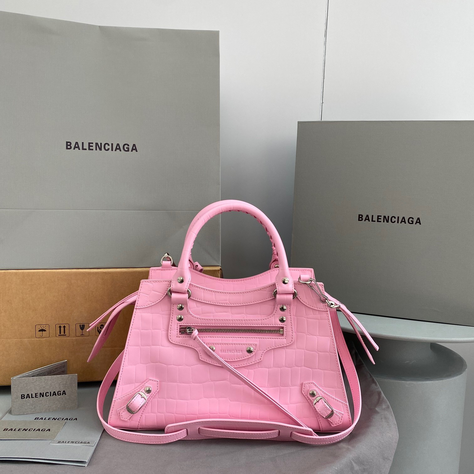 Ba*len*cia*ga neo classic small top handle bag
