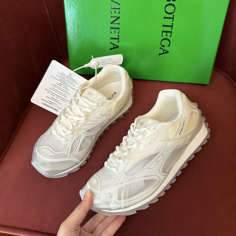 bo*te*ga Ve*ne*ta sneakers