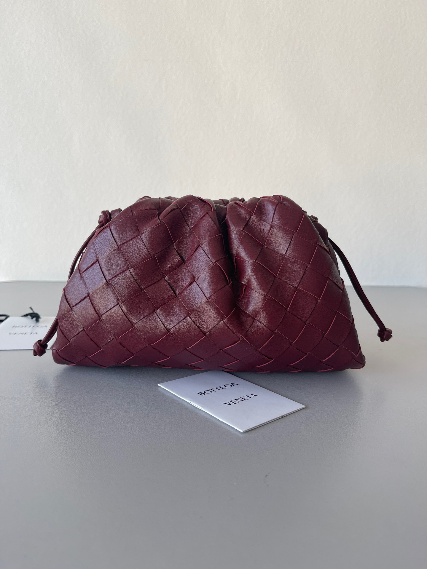 bo*te*ga Ve*ne*ta mini pouch