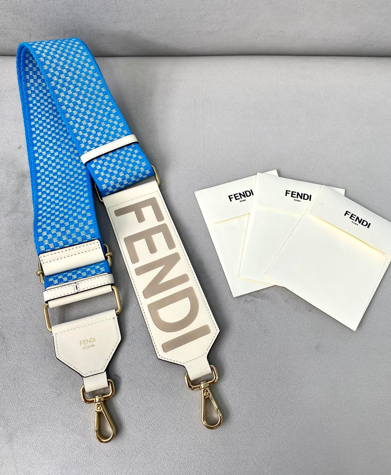 F**di strap you