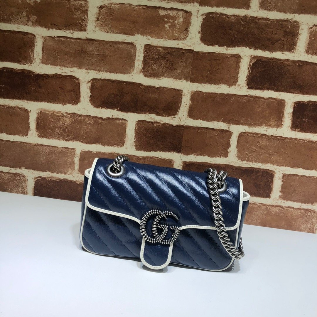 G*u*i gg marmont 22cm