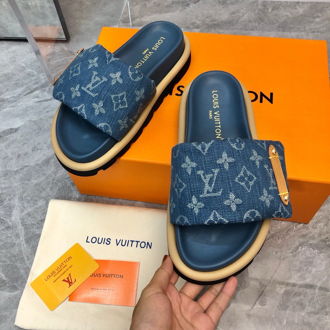 l0*is V*t0n pool pillow comfort mule