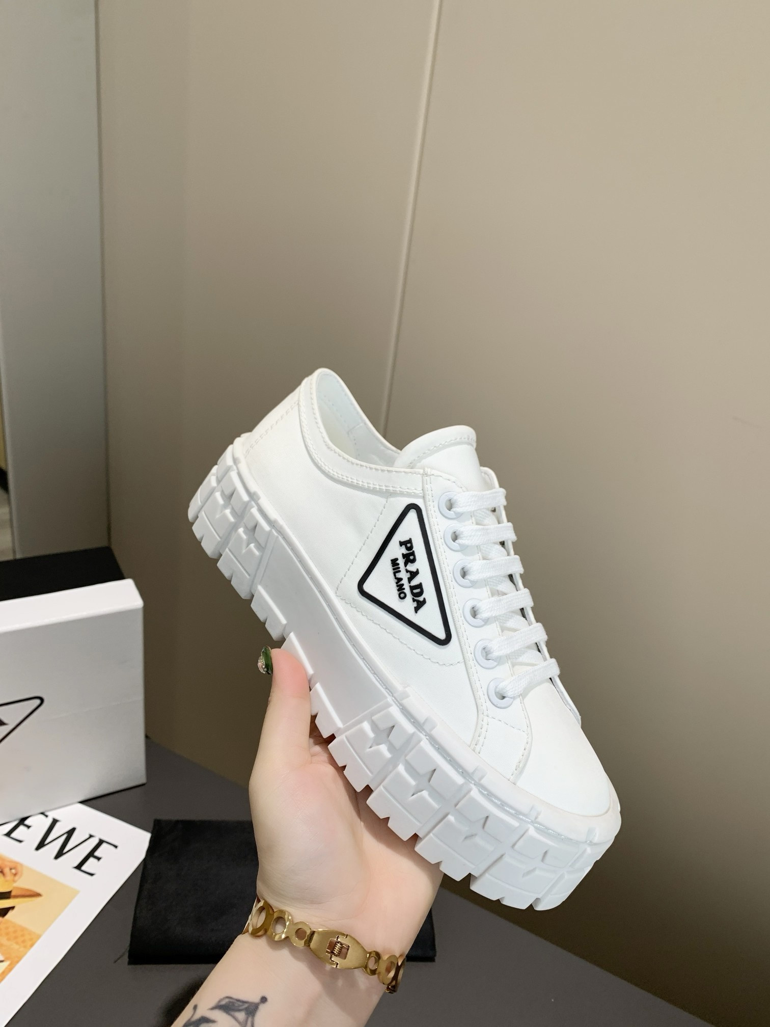 Pra*a sneakers