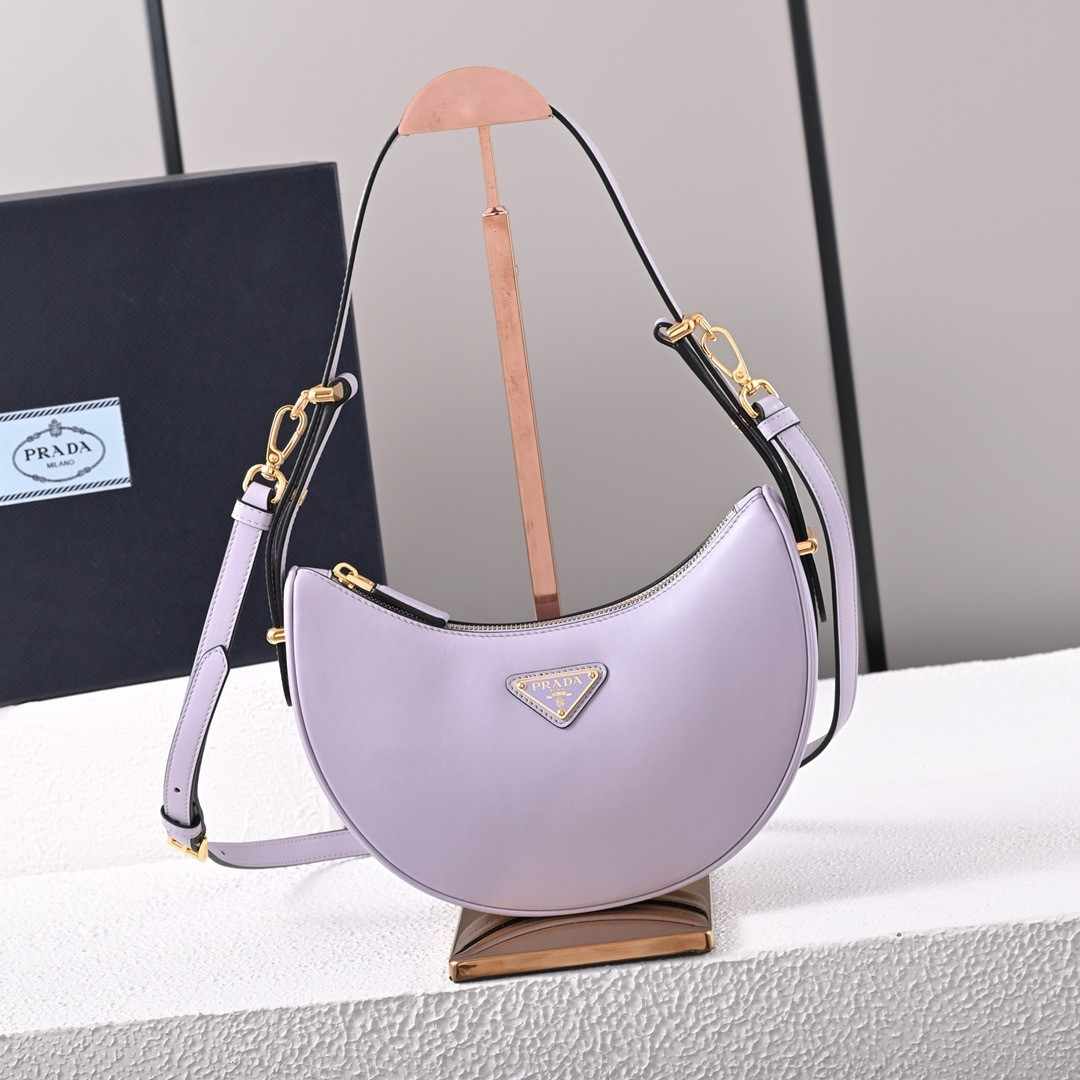 Pra*a arqué leather shoulder bag-22.5*18.5*6cm