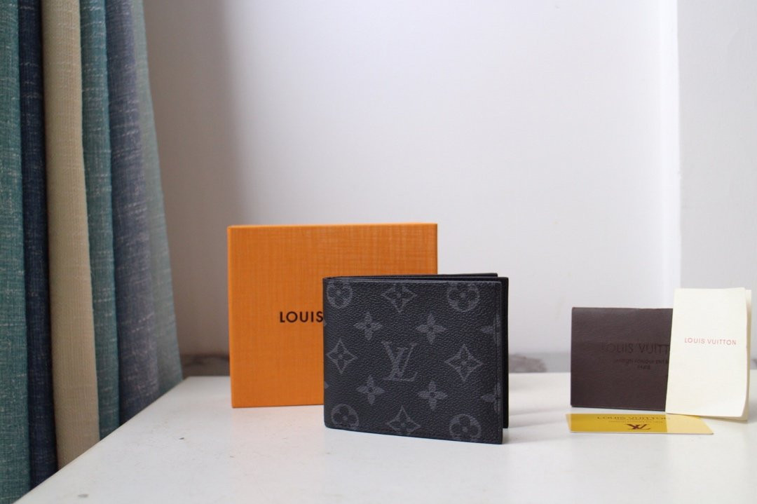 l0*is V*t0n amerigo wallet