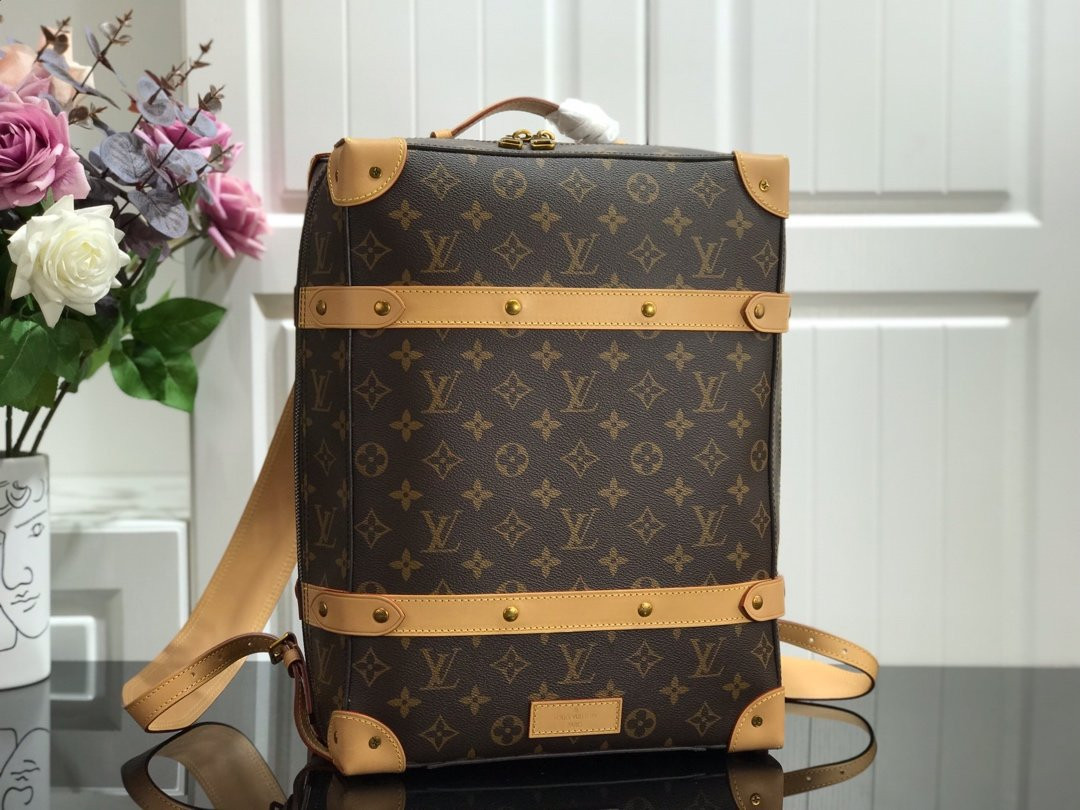 l0*is V*t0n soft trunk backpack pm