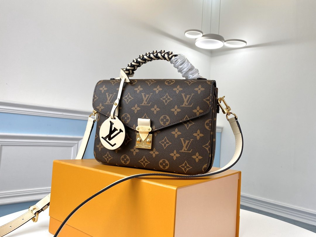 l0*is V*t0n pochette metis