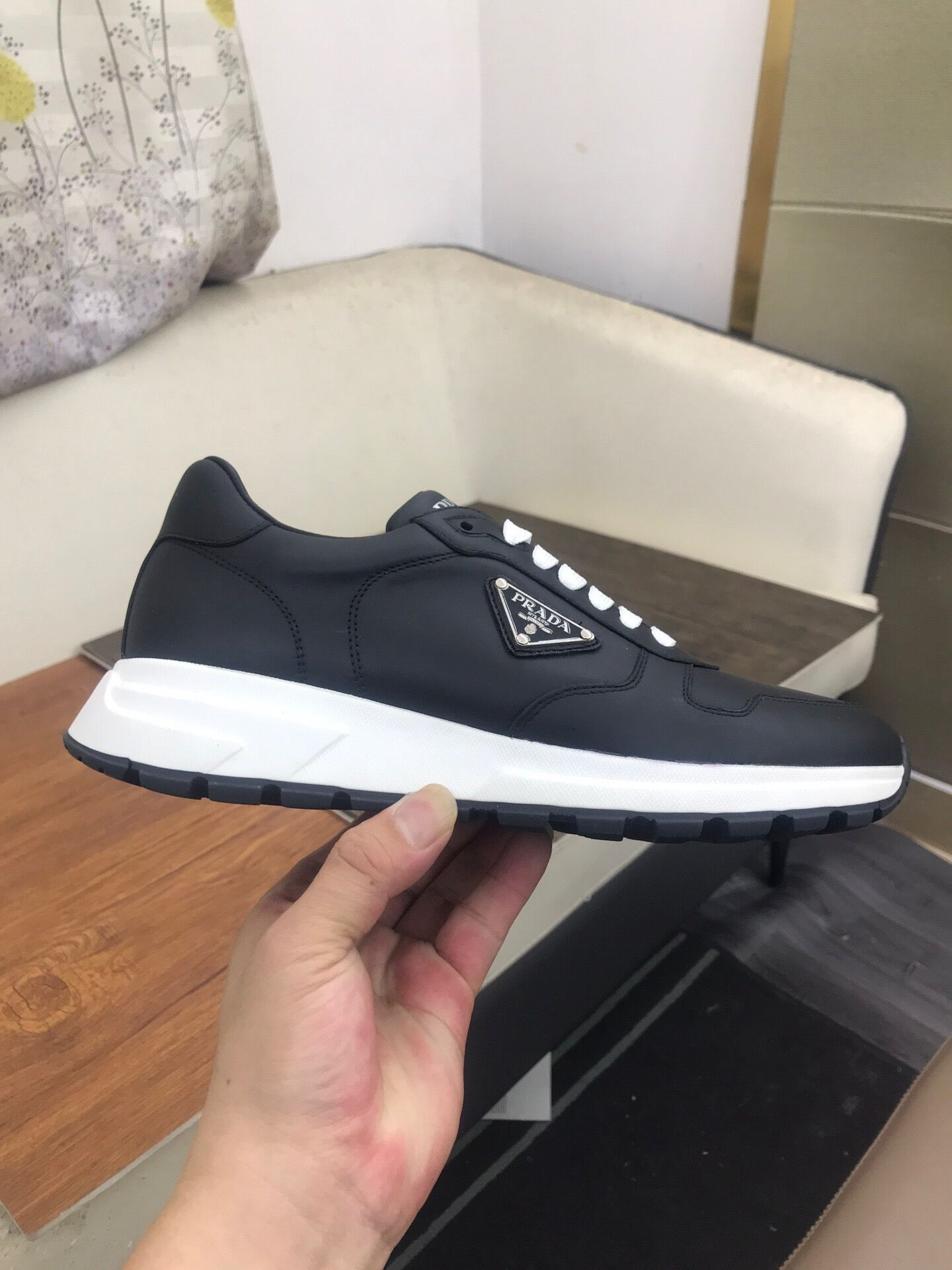 Pra*a sneakers