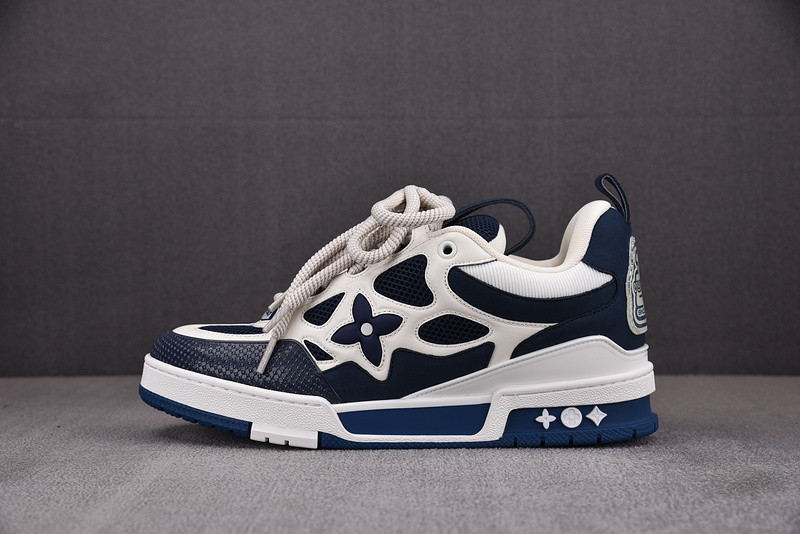 l0*is V*t0n sneakers