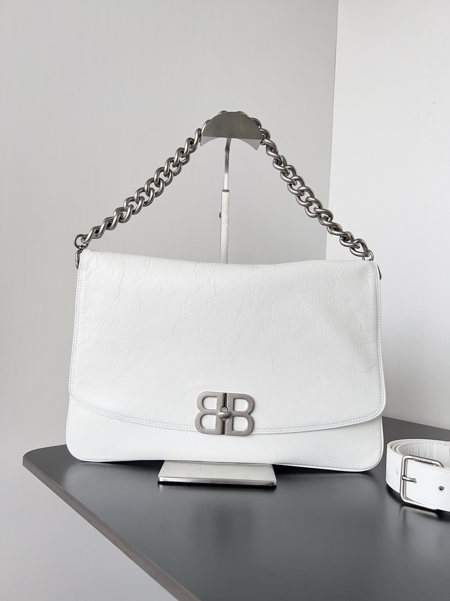 Ba*len*cia*ga women's bb soft large flap bag