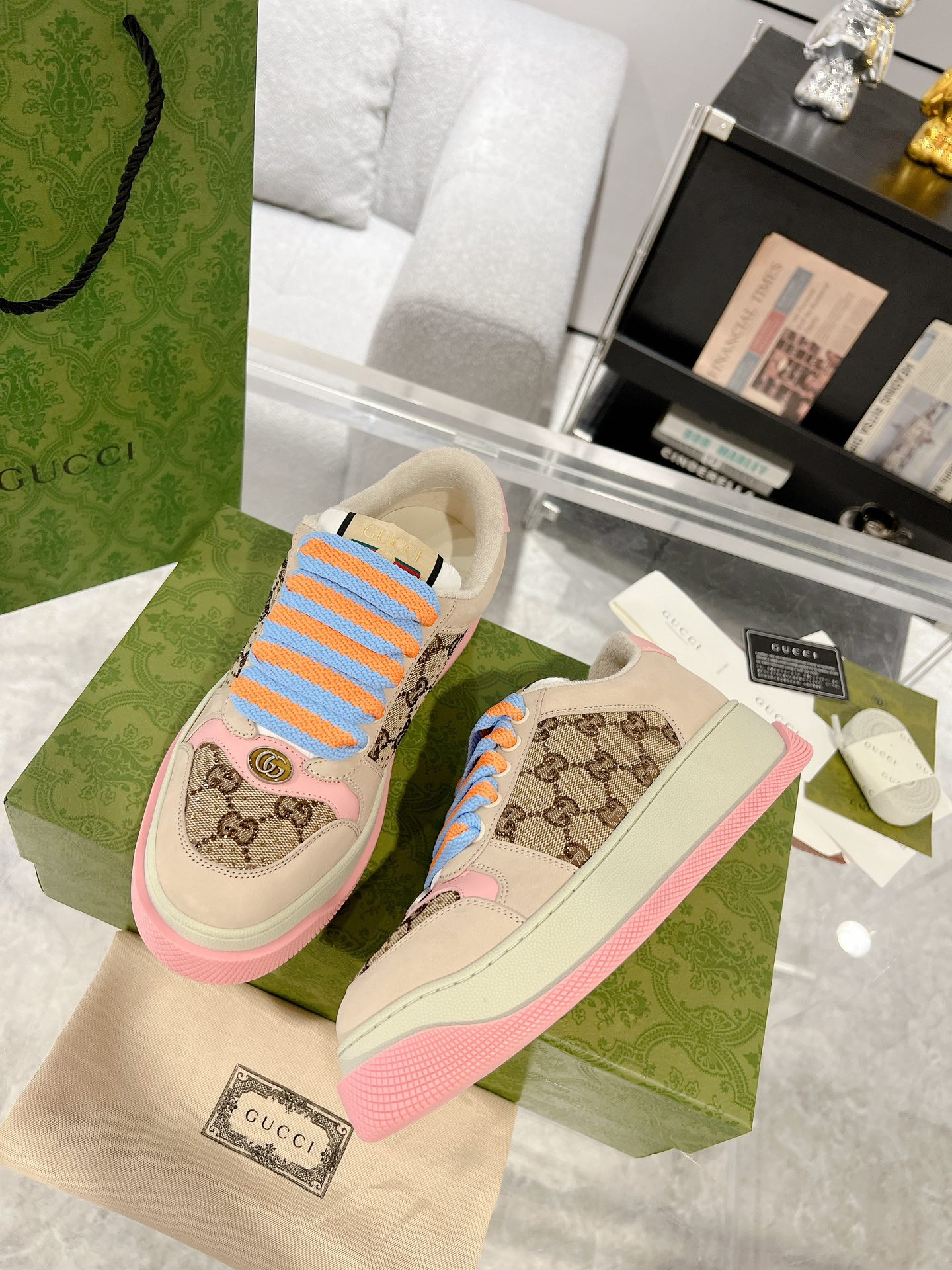 G*u*i sneaker