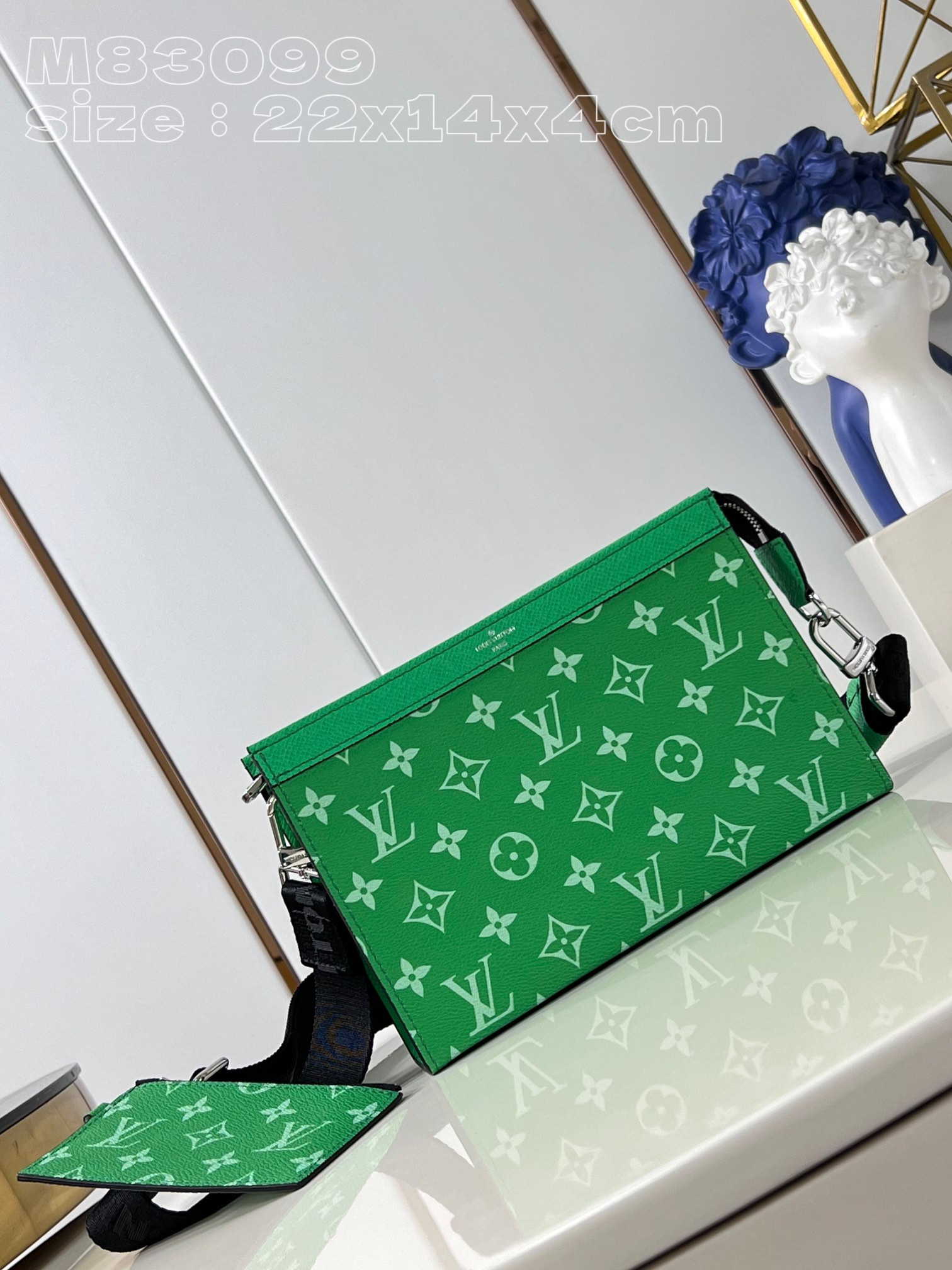 l0*is V*t0n gaston wearable wallet -22*14.5*4.5cm
