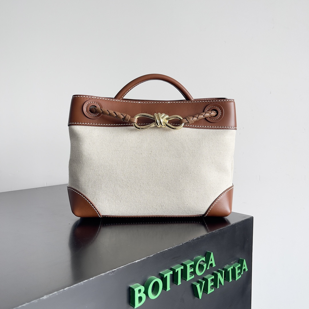 bo*te*ga Ve*ne*ta small andiamo-25*22*10.5cm