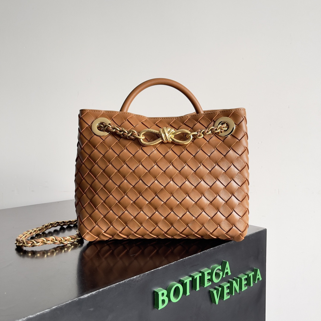 bo*te*ga Ve*ne*ta small andiamo chain-25*22*10.5cm