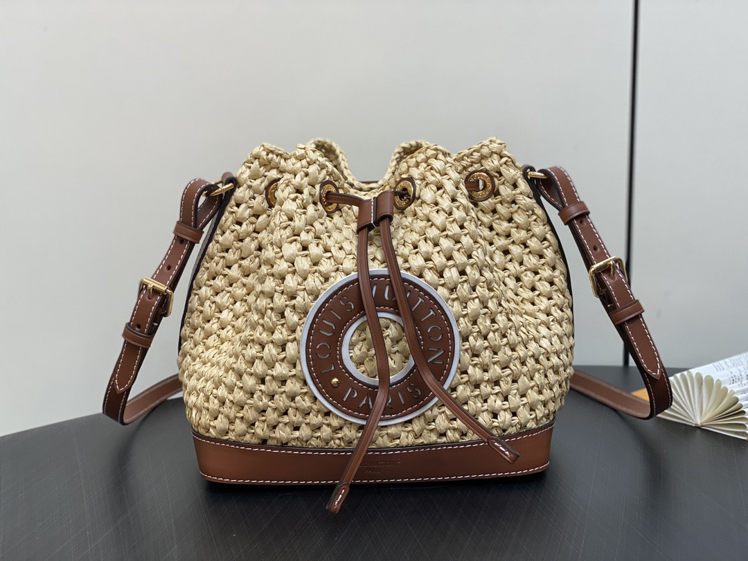 l0*is V*t0n noé bb-22*24*15cm
