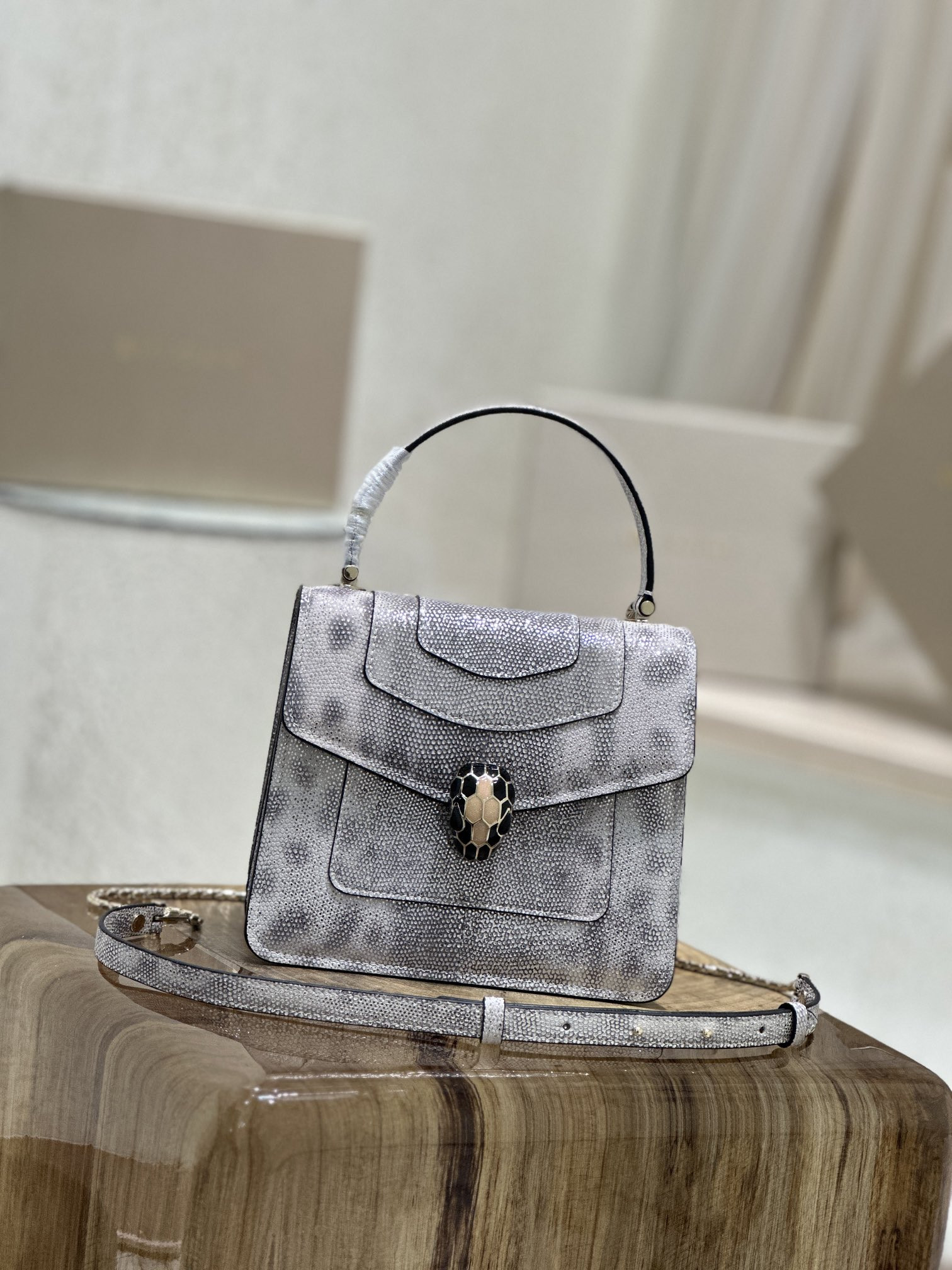 B*l*ai serpenti forever top handle-18cm