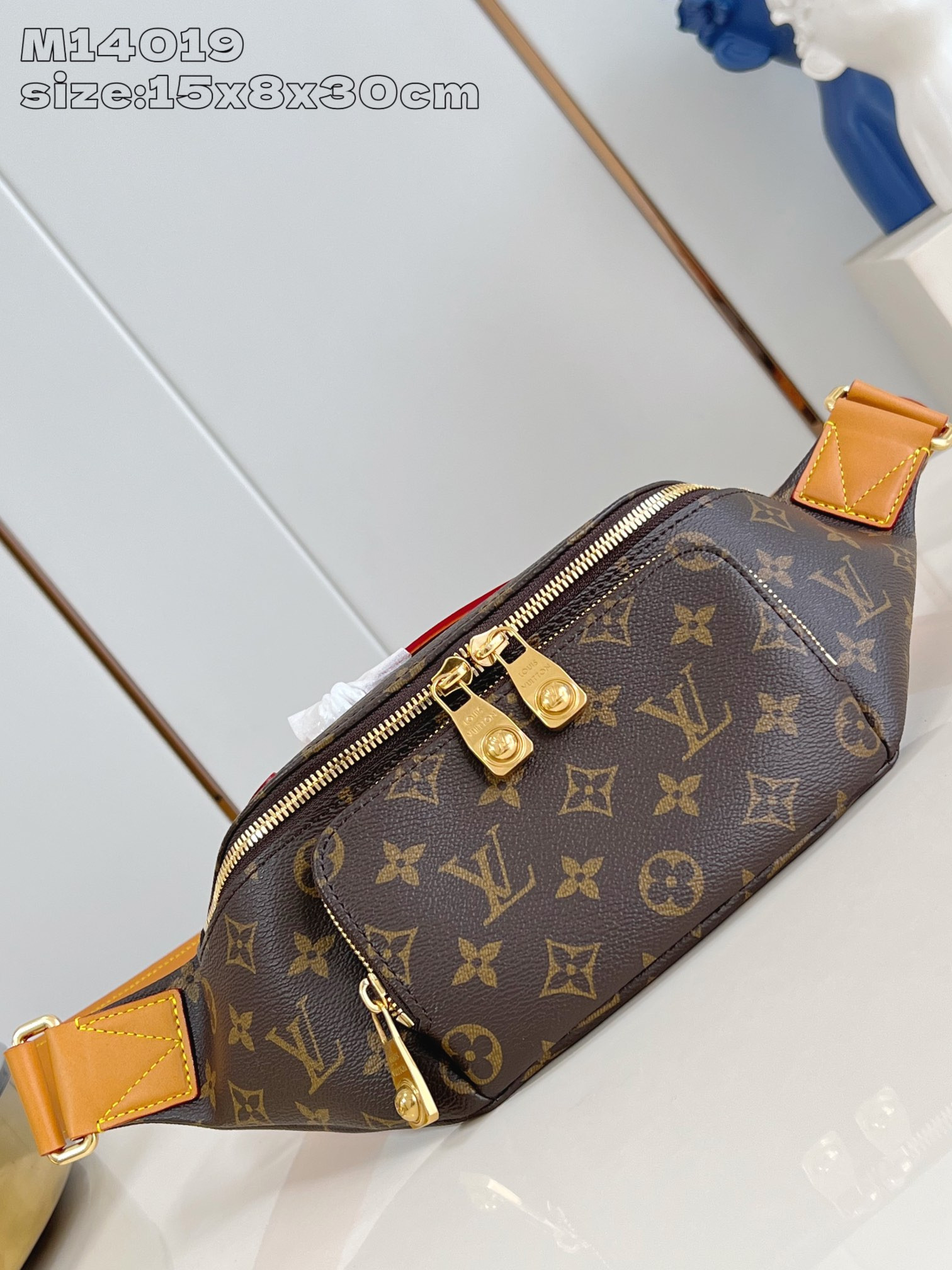 l0*is V*t0n rush bumbag-30*15*8cm