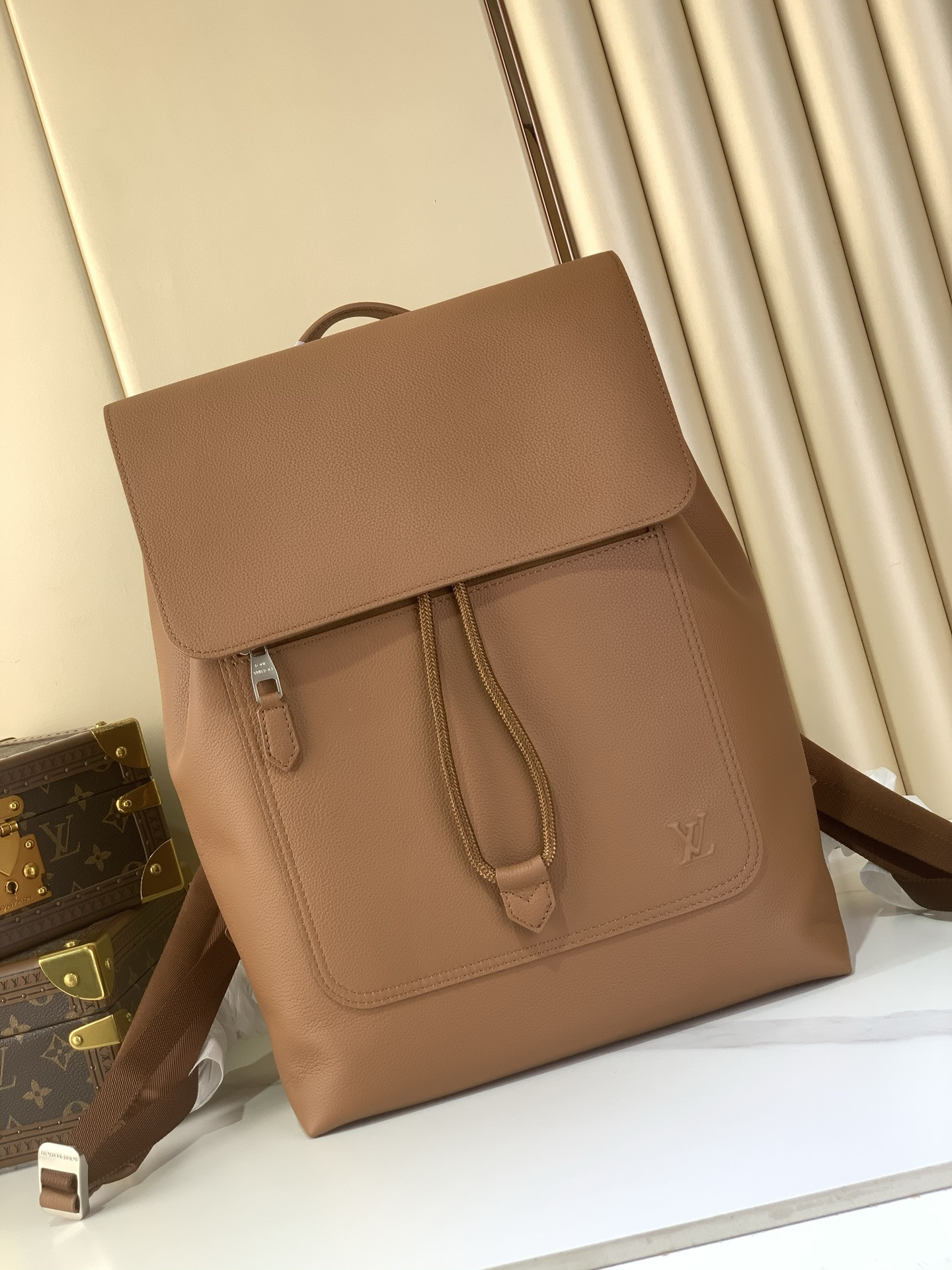 l0*is V*t0n fastline backpack - 38x43x15cm
